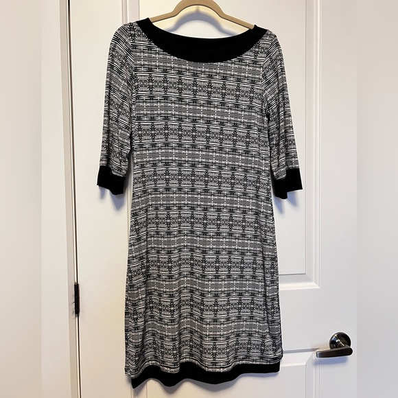 Papillon Blanc Reversible Shift Dress - Picture 2 of 3